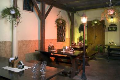 U Zlate Podkovy - At The Golden Horseshoe Praga