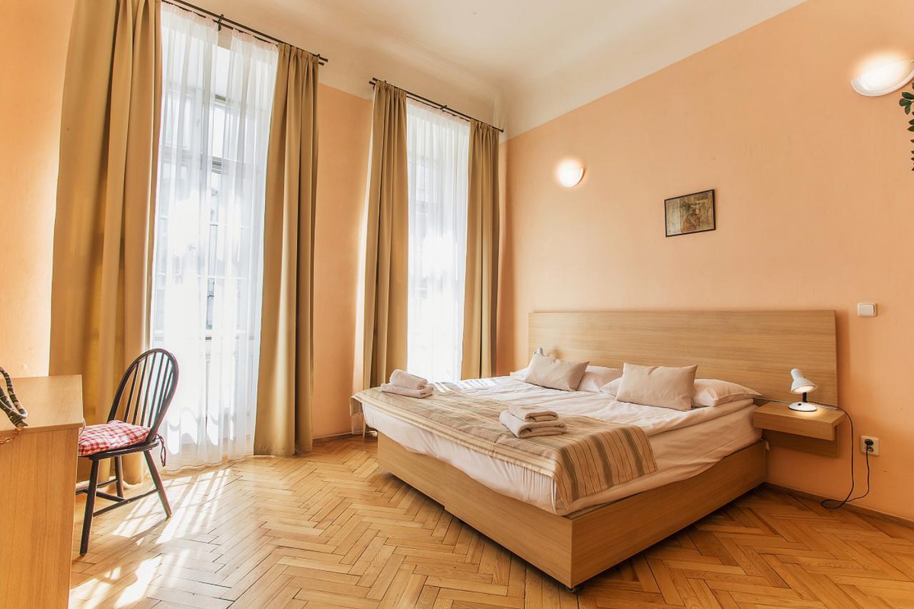 U Zlate Podkovy - At The Golden Horseshoe Apartamento *
