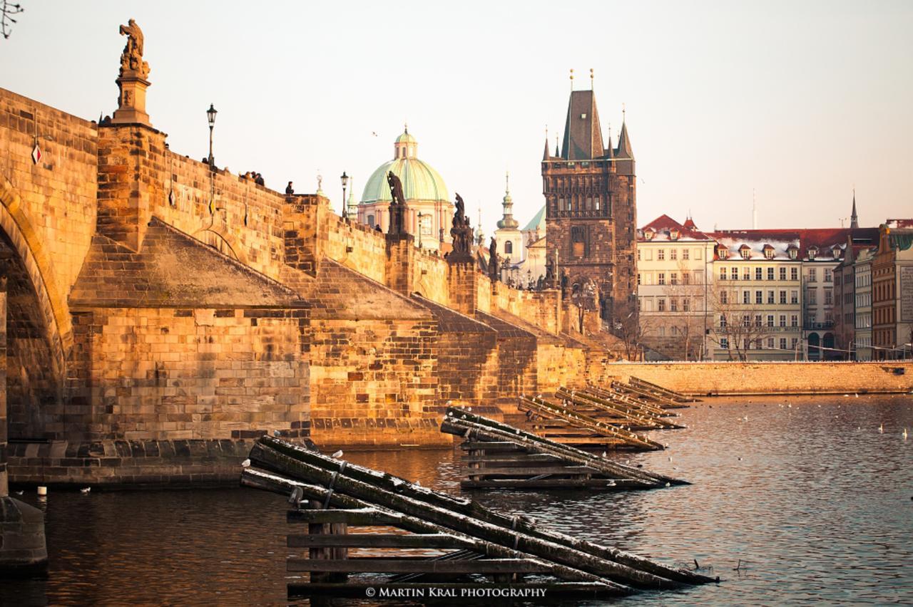 U Zlate Podkovy - At The Golden Horseshoe * Praga